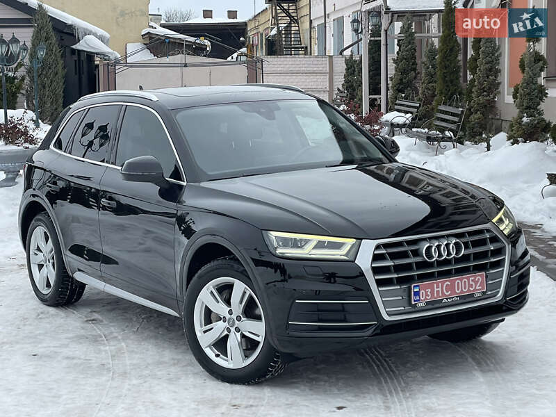 Позашляховик / Кросовер Audi Q5 2018 в Стрию