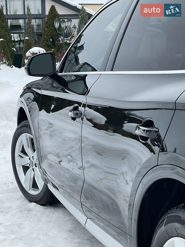 Позашляховик / Кросовер Audi Q5 2018 в Стрию