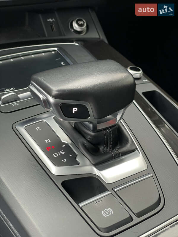 Позашляховик / Кросовер Audi Q5 2018 в Стрию