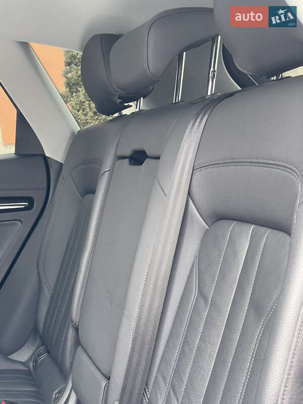 Позашляховик / Кросовер Audi Q5 2018 в Стрию