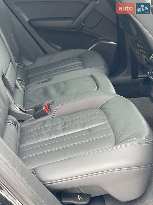 Позашляховик / Кросовер Audi Q5 2018 в Стрию