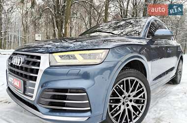 Позашляховик / Кросовер Audi Q5 2017 в Києві