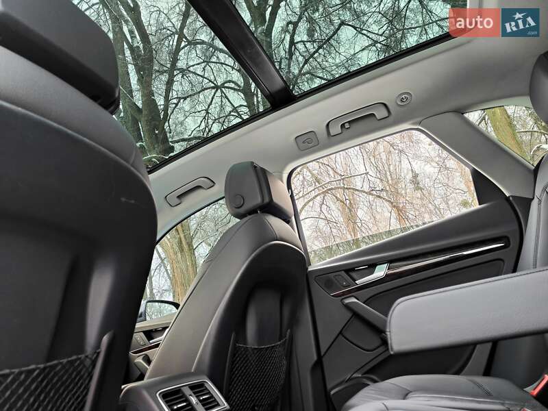 Позашляховик / Кросовер Audi Q5 2017 в Києві