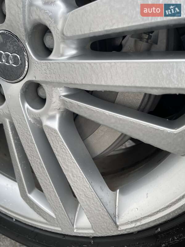 Внедорожник / Кроссовер Audi Q5 2017 в Киеве