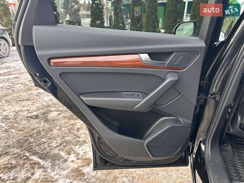 Позашляховик / Кросовер Audi Q5 2023 в Києві