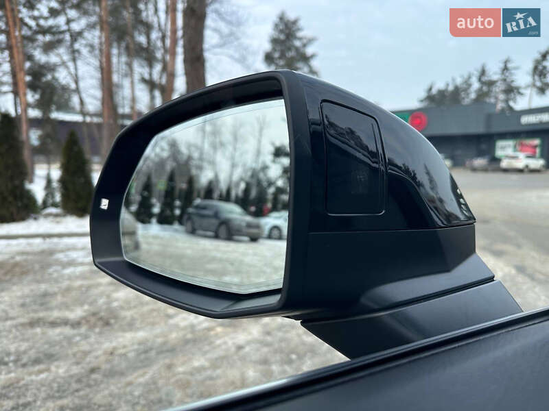 Позашляховик / Кросовер Audi Q5 2023 в Києві