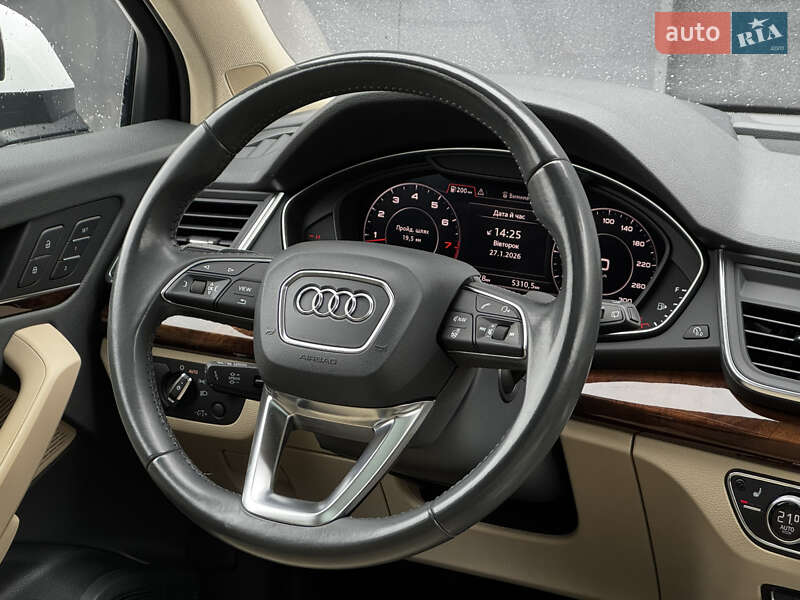 Позашляховик / Кросовер Audi Q5 2018 в Києві