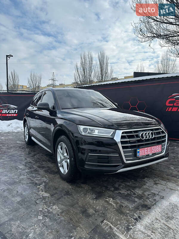 Внедорожник / Кроссовер Audi Q5 2018 в Днепре