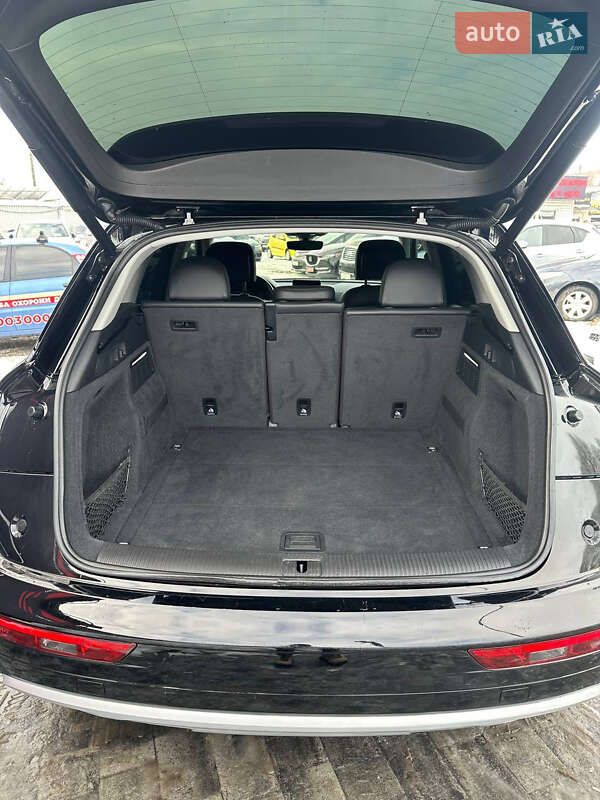 Внедорожник / Кроссовер Audi Q5 2018 в Днепре