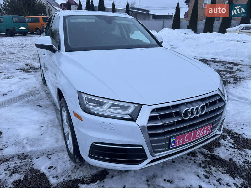 Внедорожник / Кроссовер Audi Q5 2020 в Луцке