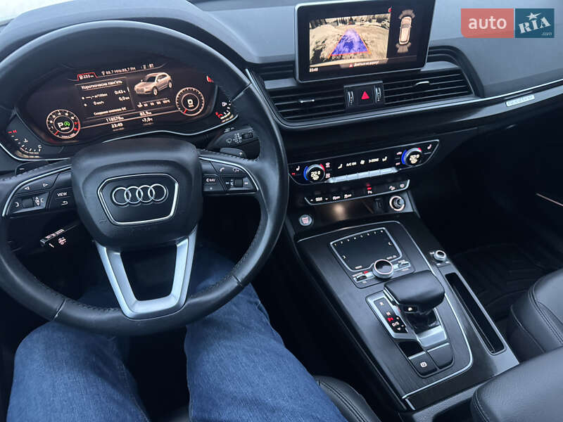 Внедорожник / Кроссовер Audi Q5 2020 в Луцке