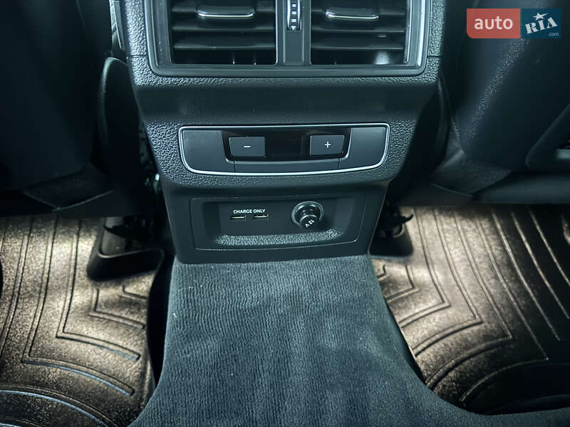 Внедорожник / Кроссовер Audi Q5 2020 в Луцке