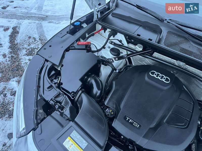 Внедорожник / Кроссовер Audi Q5 2020 в Луцке