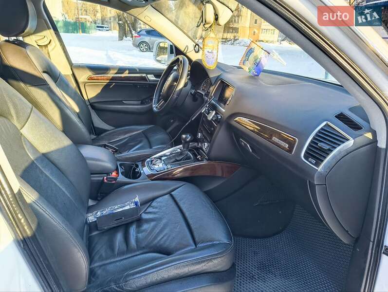 Позашляховик / Кросовер Audi Q5 2015 в Сумах