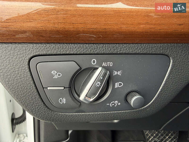 Позашляховик / Кросовер Audi Q5 2020 в Стрию