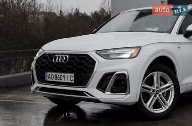 Внедорожник / Кроссовер Audi Q5 2021 в Ужгороде