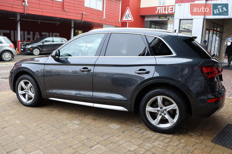 Позашляховик / Кросовер Audi Q5 2020 в Львові