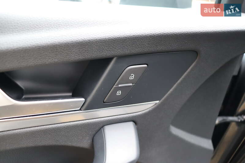 Позашляховик / Кросовер Audi Q5 2020 в Львові