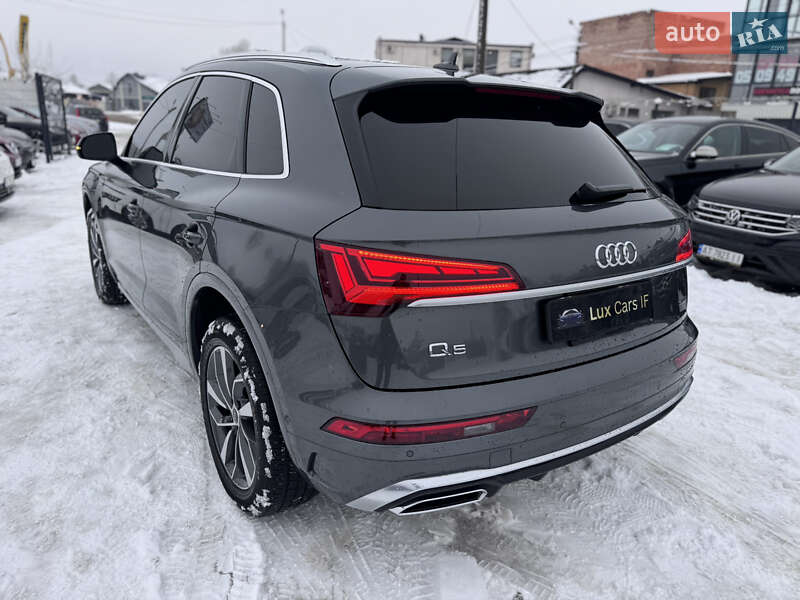 Позашляховик / Кросовер Audi Q5 2023 в Івано-Франківську