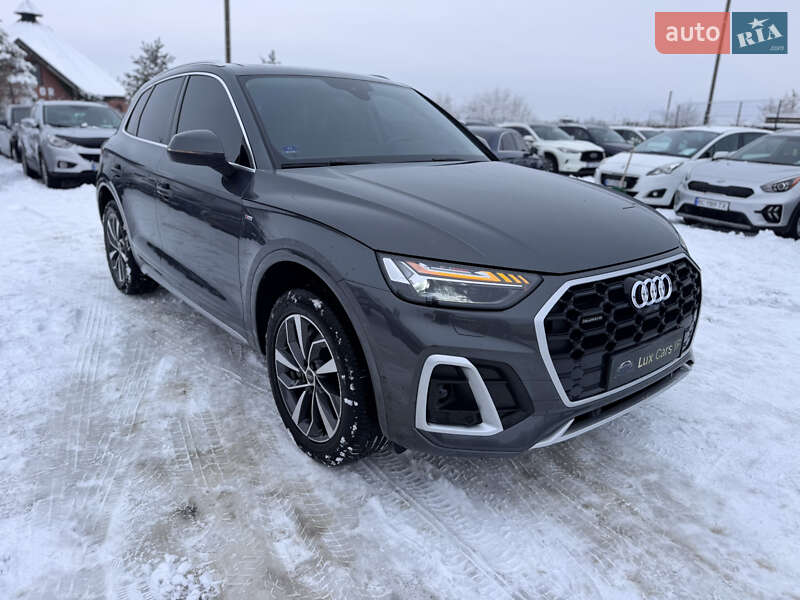 Позашляховик / Кросовер Audi Q5 2023 в Івано-Франківську