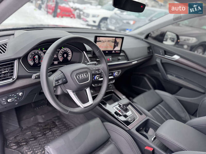Позашляховик / Кросовер Audi Q5 2023 в Івано-Франківську