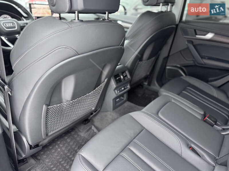 Позашляховик / Кросовер Audi Q5 2023 в Івано-Франківську