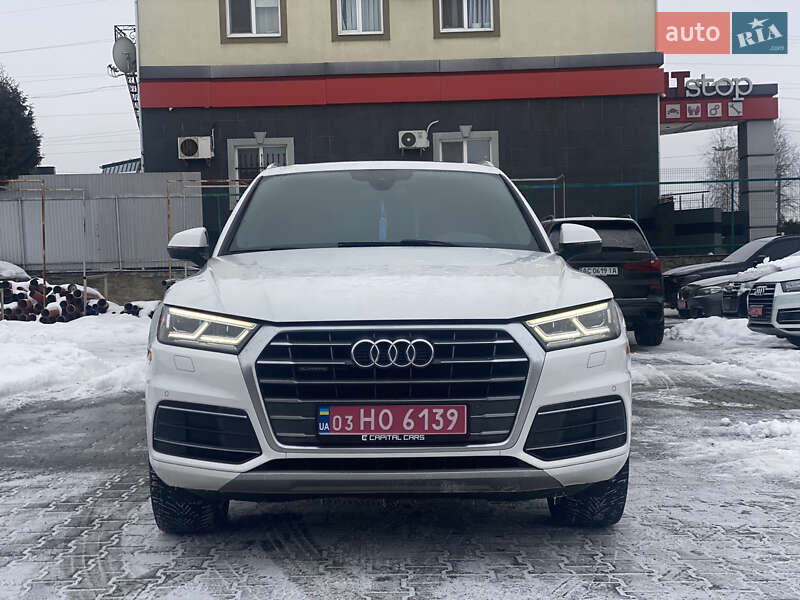 Позашляховик / Кросовер Audi Q5 2018 в Луцьку