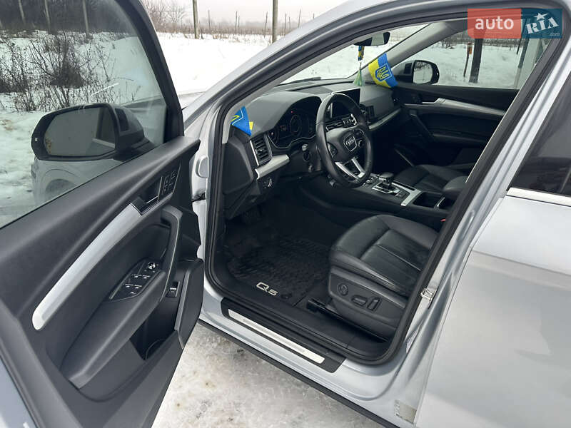 Позашляховик / Кросовер Audi Q5 2018 в Харкові