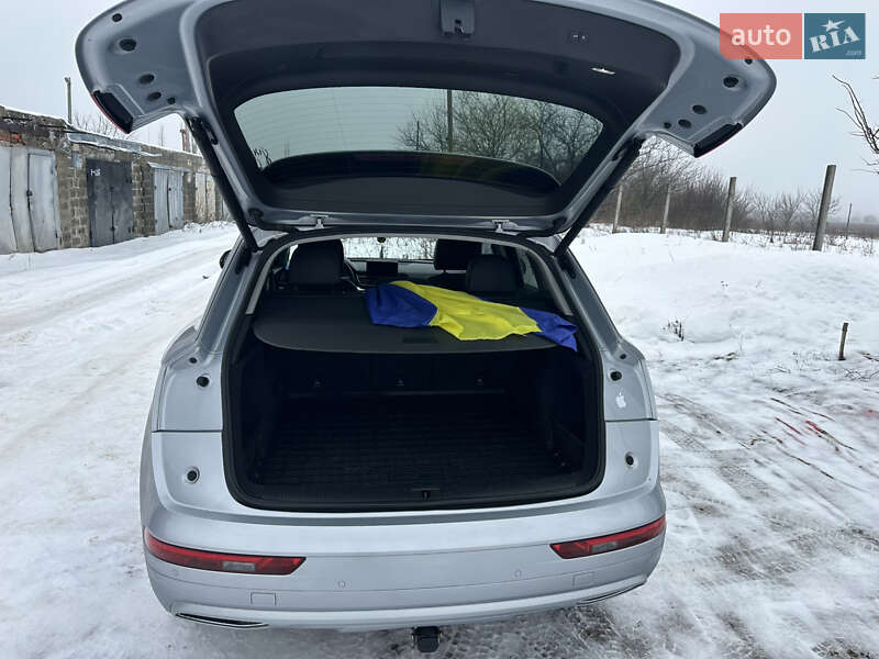 Позашляховик / Кросовер Audi Q5 2018 в Харкові