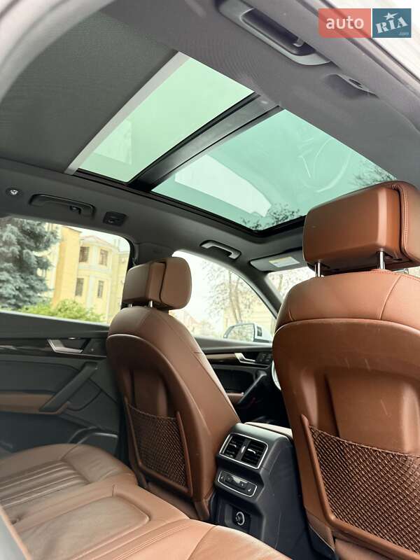 Позашляховик / Кросовер Audi Q5 2018 в Одесі