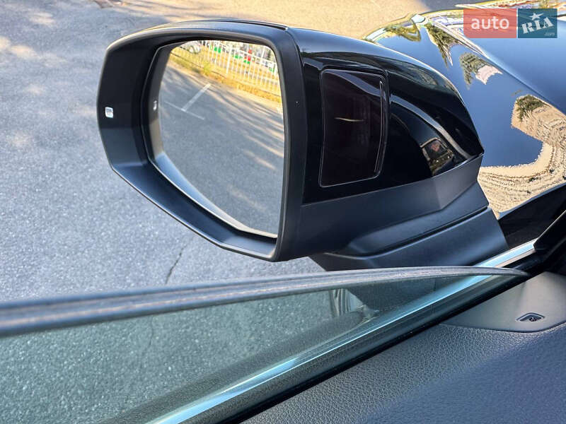 Позашляховик / Кросовер Audi Q5 2016 в Києві