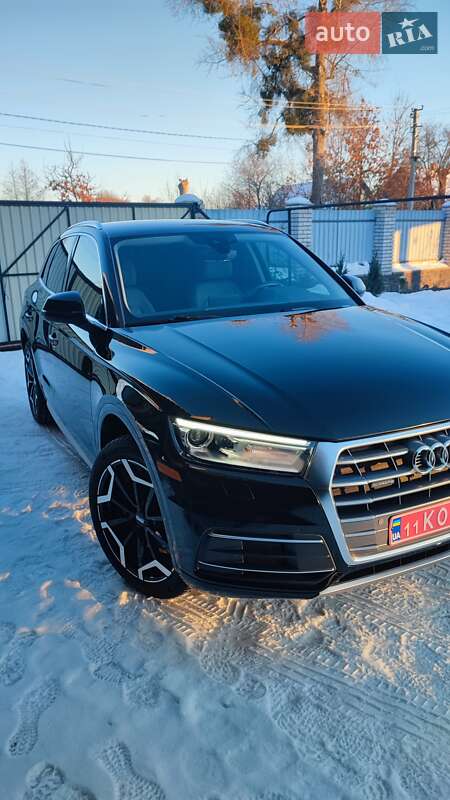 Позашляховик / Кросовер Audi Q5 2019 в Житомирі
