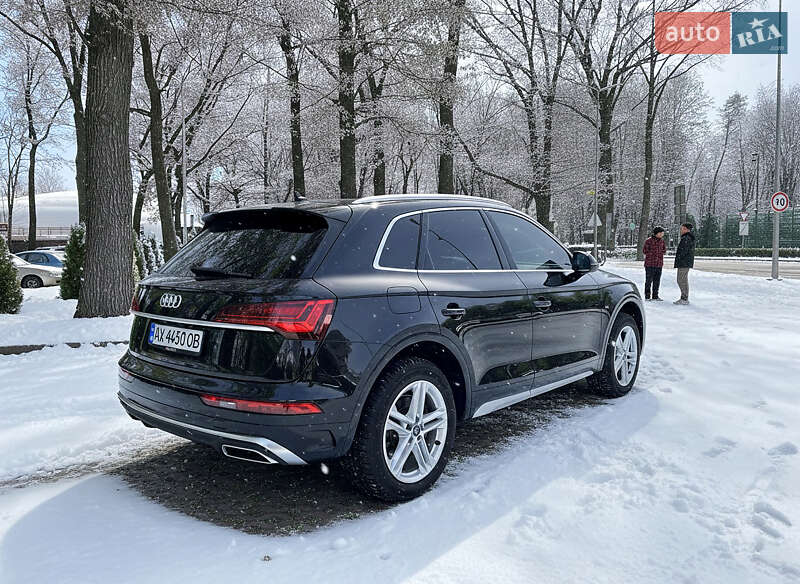 Позашляховик / Кросовер Audi Q5 2020 в Харкові
