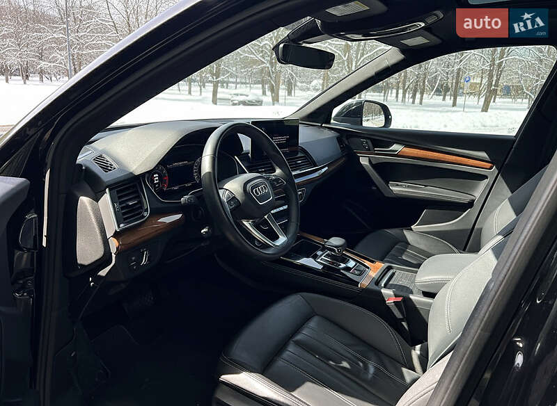 Позашляховик / Кросовер Audi Q5 2020 в Харкові