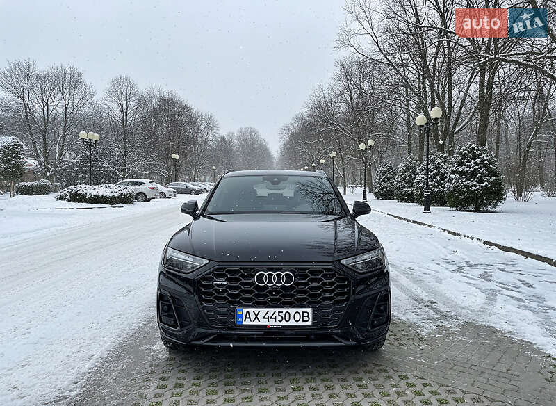 Позашляховик / Кросовер Audi Q5 2020 в Харкові
