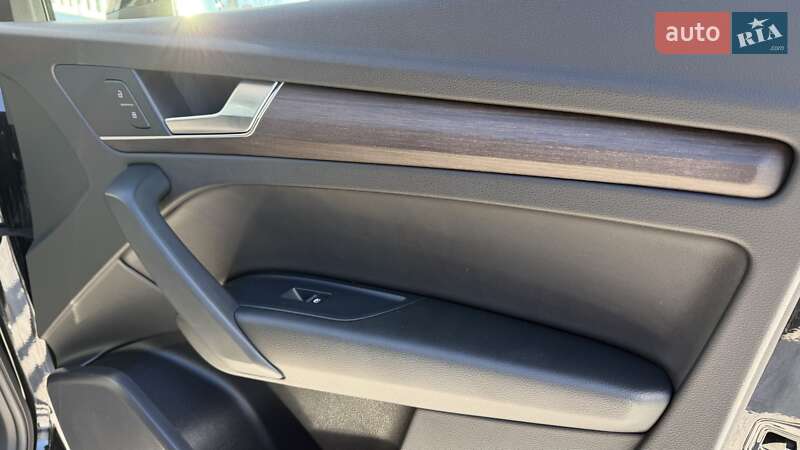 Позашляховик / Кросовер Audi Q5 2023 в Києві