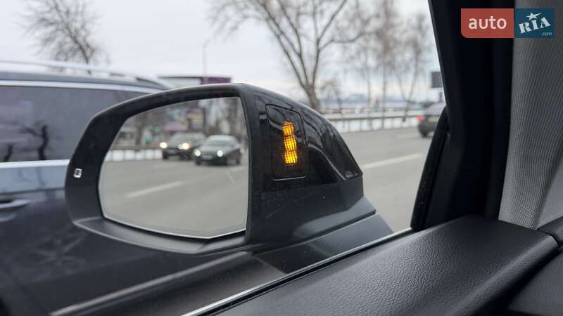 Позашляховик / Кросовер Audi Q5 2023 в Києві