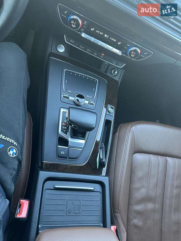 Внедорожник / Кроссовер Audi Q5 2019 в Луцке фото 26 Внедорожник / Кроссовер Audi Q5 2019 в Луцке