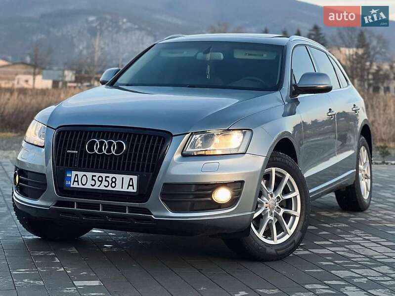 Позашляховик / Кросовер Audi Q5 2010 в Мукачевому фото Позашляховик / Кросовер Audi Q5 2010 в Мукачевому
