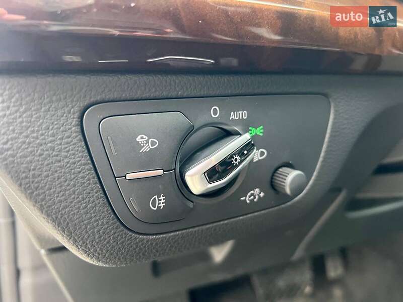 Позашляховик / Кросовер Audi Q5 2017 в Львові