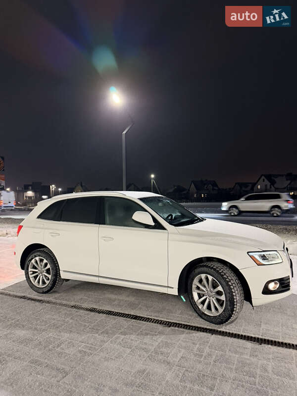 Позашляховик / Кросовер Audi Q5 2014 в Луцьку