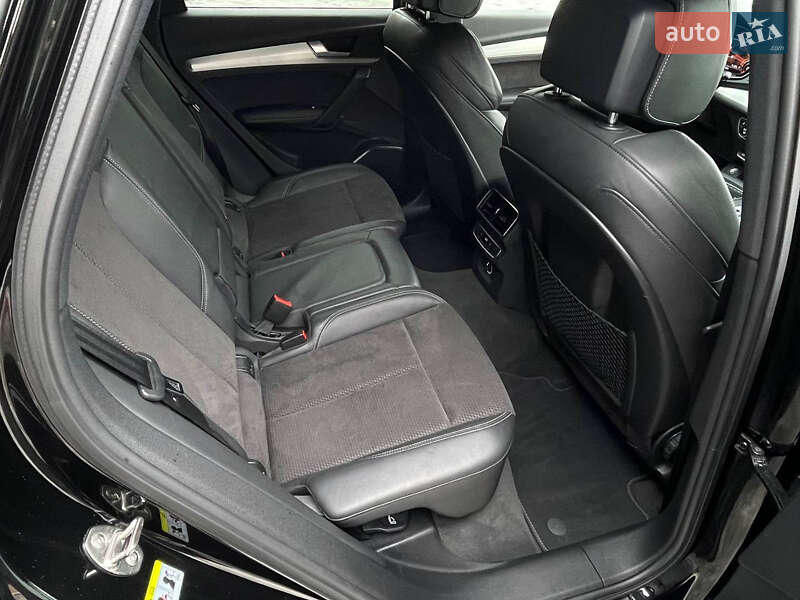 Внедорожник / Кроссовер Audi Q5 2018 в Черновцах