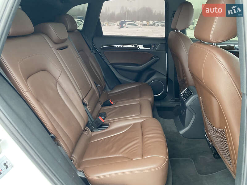 Позашляховик / Кросовер Audi Q5 2013 в Львові