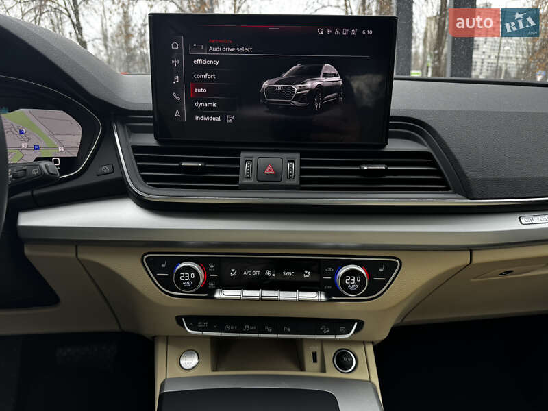 Внедорожник / Кроссовер Audi Q5 2021 в Киеве