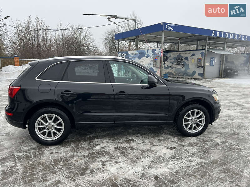 Позашляховик / Кросовер Audi Q5 2012 в Володимирі