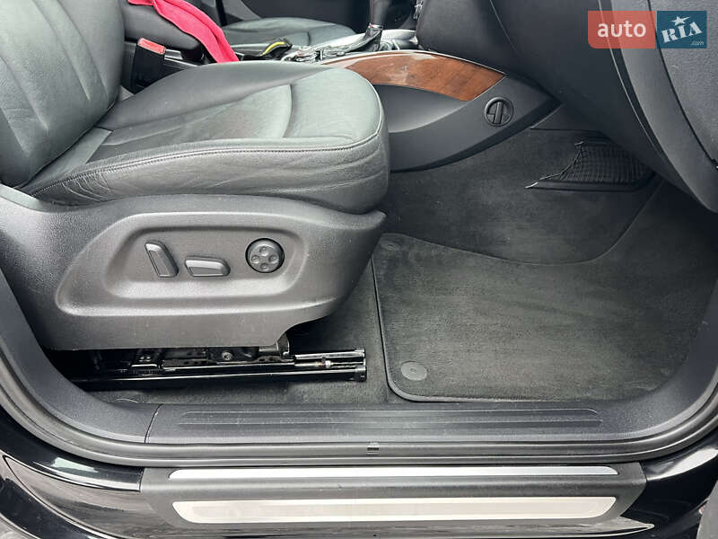 Позашляховик / Кросовер Audi Q5 2012 в Володимирі