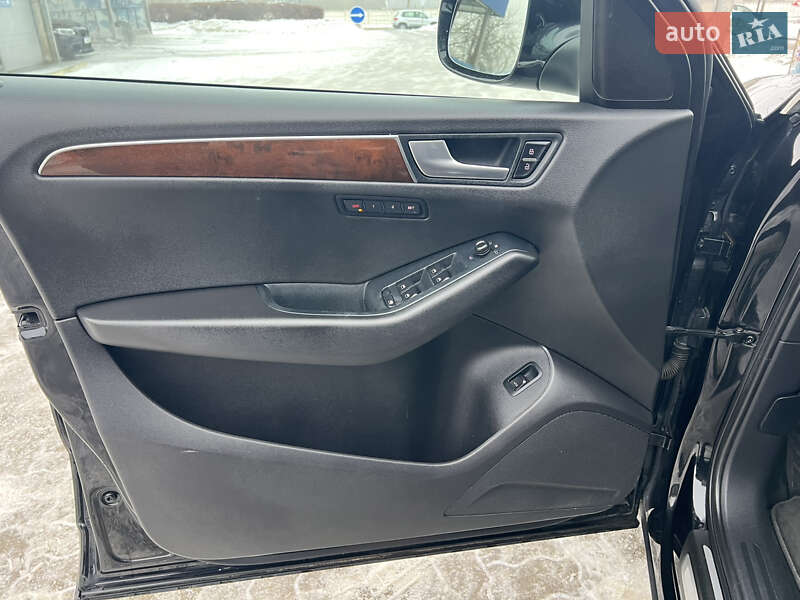 Позашляховик / Кросовер Audi Q5 2012 в Володимирі