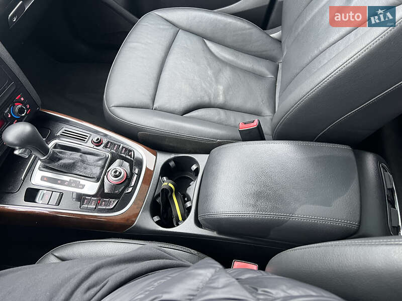 Позашляховик / Кросовер Audi Q5 2012 в Володимирі