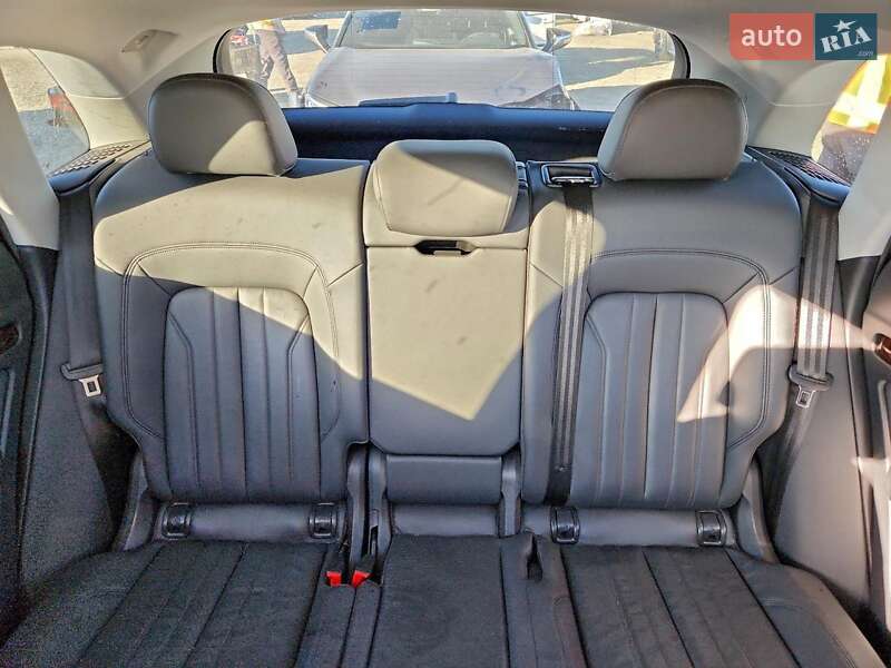 Позашляховик / Кросовер Audi Q5 2019 в Львові