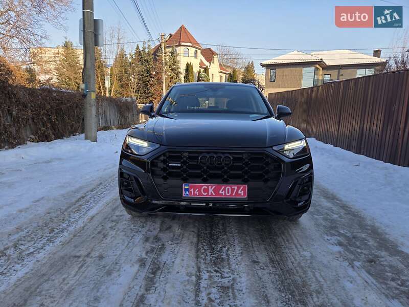 Позашляховик / Кросовер Audi Q5 2020 в Києві